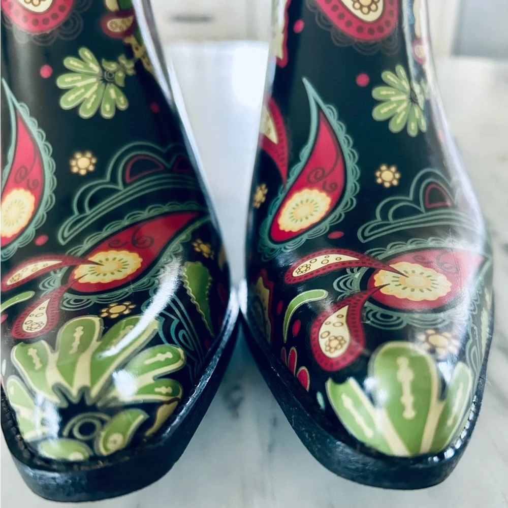 ☔️Madeline Booties Sz 8 - Picture 3 of 9